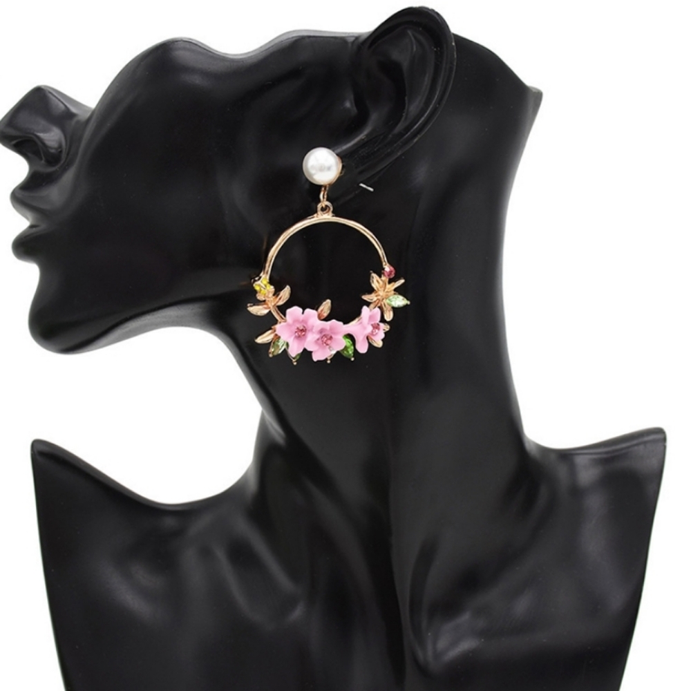 ●NEW pink flowers earrings with faux pearl